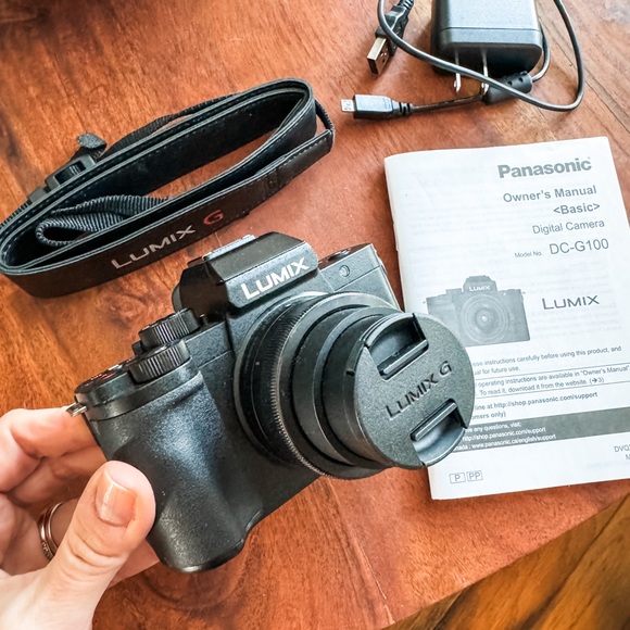 Panasonic LUMIX G100 4k Mirrorless Camera for Photo and Video, with 12-32mm Lens - Picture 5 of 10